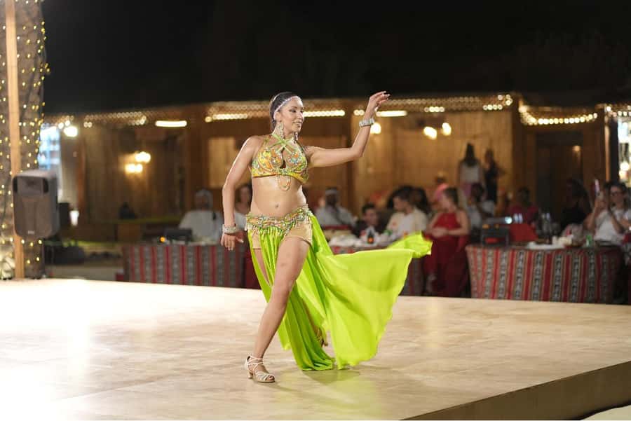 Dubai: Experience 60 Minutes Quad bike & BBQ Dinner - Camel riding and falcon photos