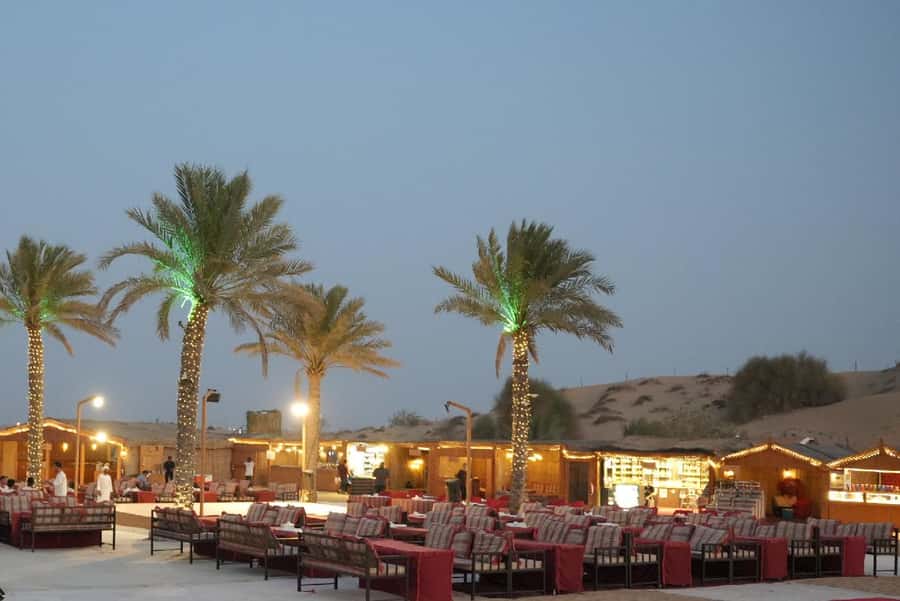 Dubai: Experience 60 Minutes Quad bike & BBQ Dinner - The six-hour camp evening