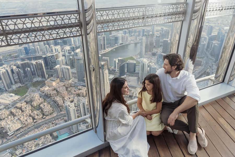 Dubai: Fast Track Entry to Burj Khalifa Levels 124 & 125 - What the $84 Burj Khalifa ticket actually includes