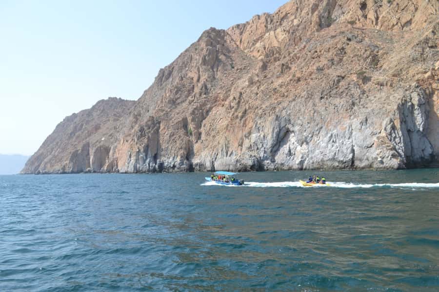Dubai: Full-Day Sea Safari to Musandam - Boarding the dhow at Dibba