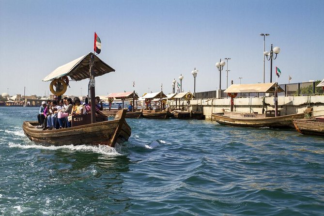 Dubai Full-Day Spanish Language Tour - City of Contrasts - Bastakiya and Al Fahidi Fort