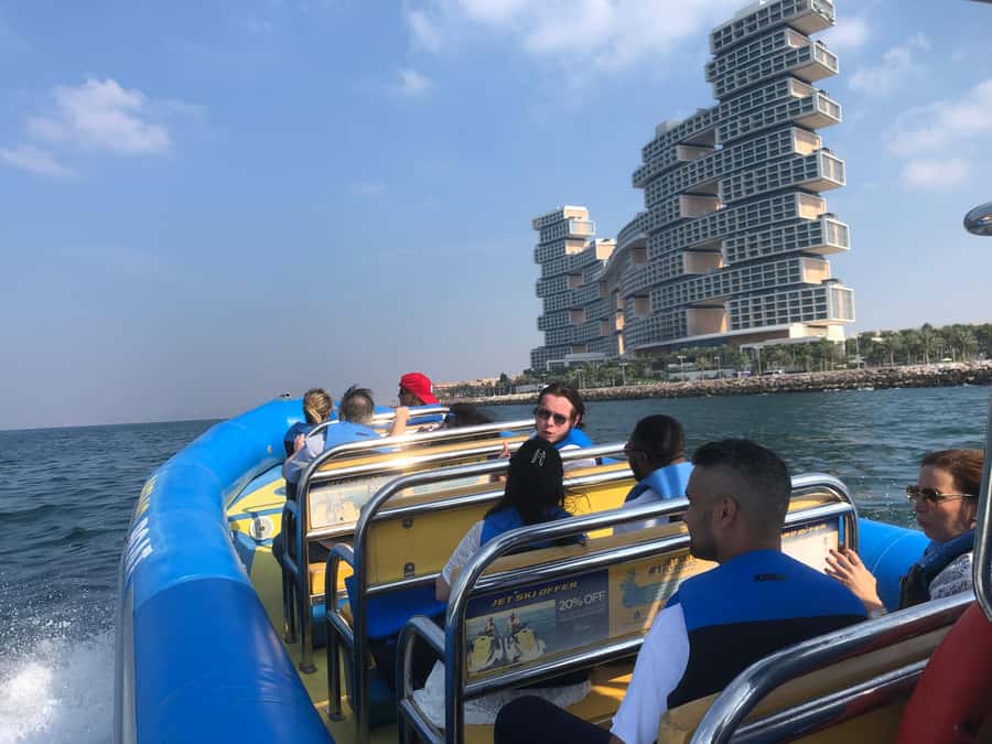 Dubai: Guided Speedboat Tour with City Sights & Ice Cream. - Palm Jumeirah and the View of Atlantis