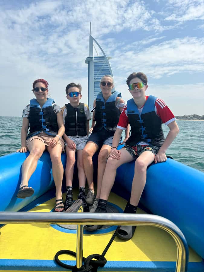 Dubai: Guided Speedboat Tour with City Sights & Ice Cream. - What the $33 Price Delivers