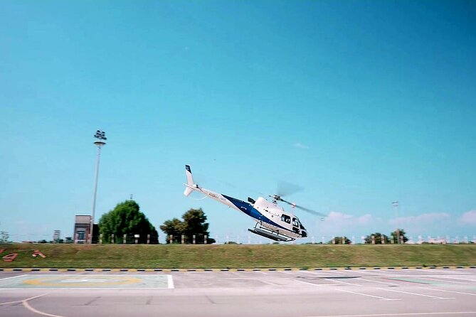 Dubai Helicopter Experience with Sightseeing Options - Burj Khalifa and Dubai’s tall skyline
