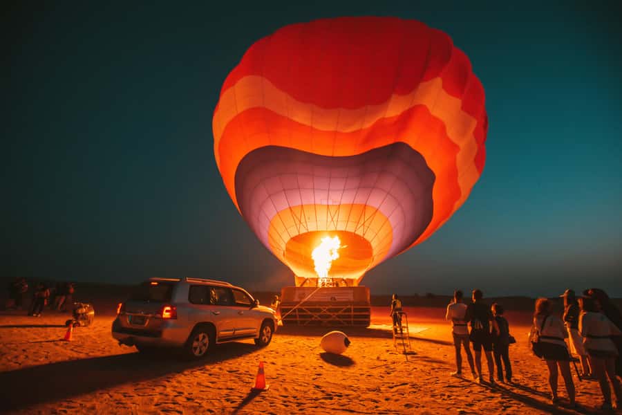 Dubai: Hot Air Balloon Ride & Falcon Show Over the Desert - Sunrise over the Dubai Desert Conservation Reserve