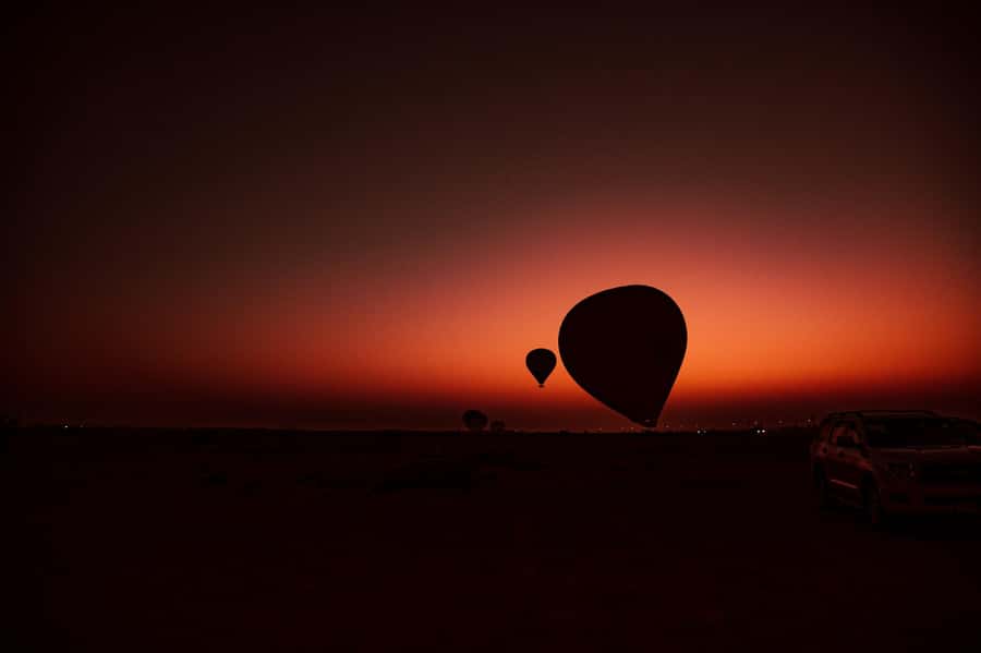 Dubai: Hot Air Balloon Ride & Falcon Show Over the Desert - The landing and return to Dubai