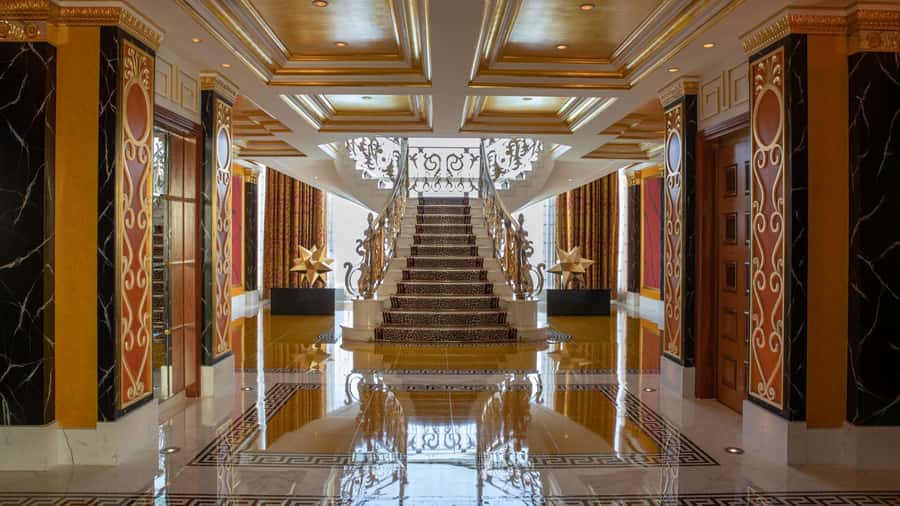 Dubai: Inside Burj Al Arab Guided Tour with Optional Extras - Why the Burj Al Arab interior is worth seeing