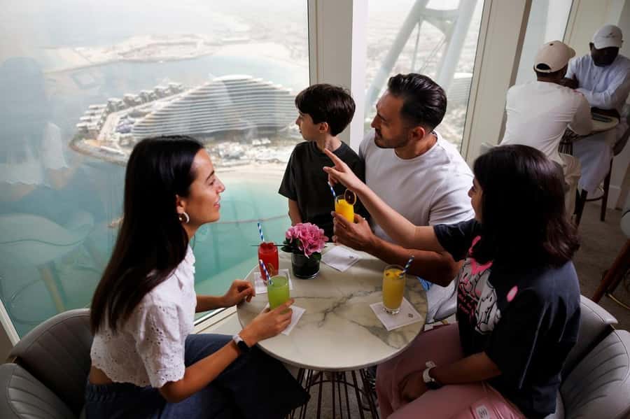 Dubai: Inside Burj Al Arab Guided Tour with Optional Extras - Finishing at UMA Sunset Lounge