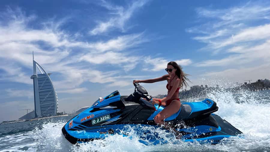 Dubai: Jet Ski to Atlantis with Videos, Photos and Ice Cream - Price, timing, and what the extras add