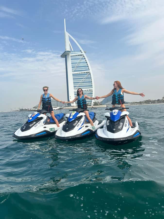 Dubai: Jet Ski Tour of Burj Al Arab with Photos - Who will enjoy this most