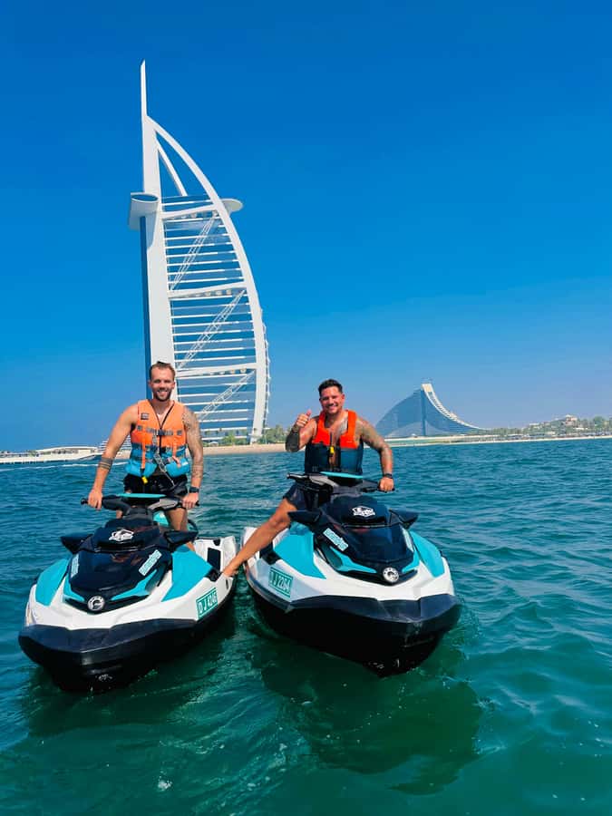Dubai jet ski: visit the Burj al Arab and Atlantis with photos and videos - Key points at a glance