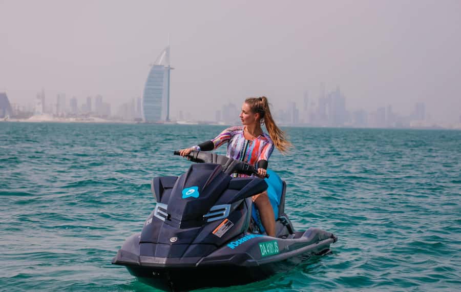 Dubai: Jetski, Burj Khalifa, Burj Al Arab, Juice, & Photos - Photos, lockers, water, and juice