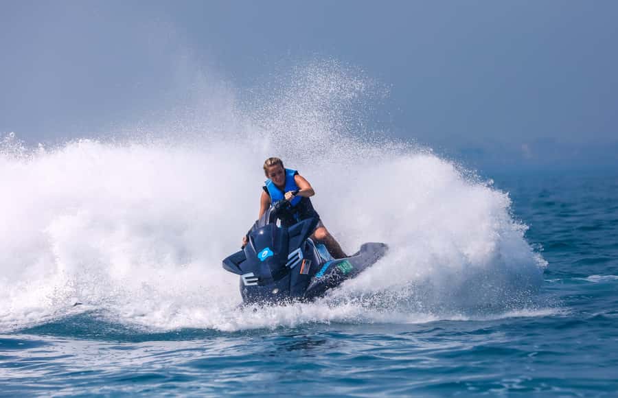 Dubai: Jetski, Burj Khalifa, Burj Al Arab, Juice, & Photos - Is $73 good value for two?