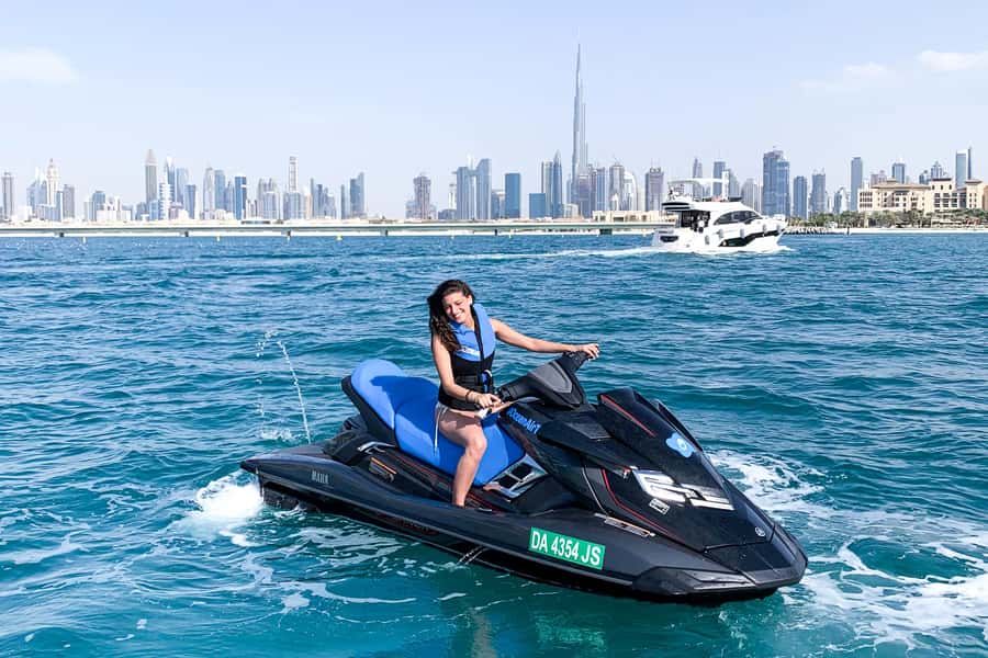 Dubai: Jetski Ride up to 2 People with Photos & Refreshments - Key points to know before you book