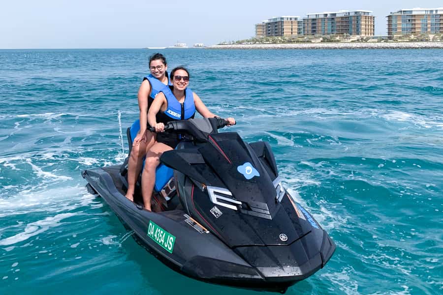 Dubai: Jetski Ride up to 2 People with Photos & Refreshments - Guides, safety, and the level of support