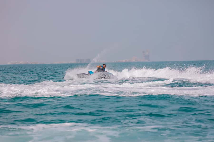 Dubai: Jetski Ride up to 2 People with Photos & Refreshments - Should you book the OceanAir jet ski ride?