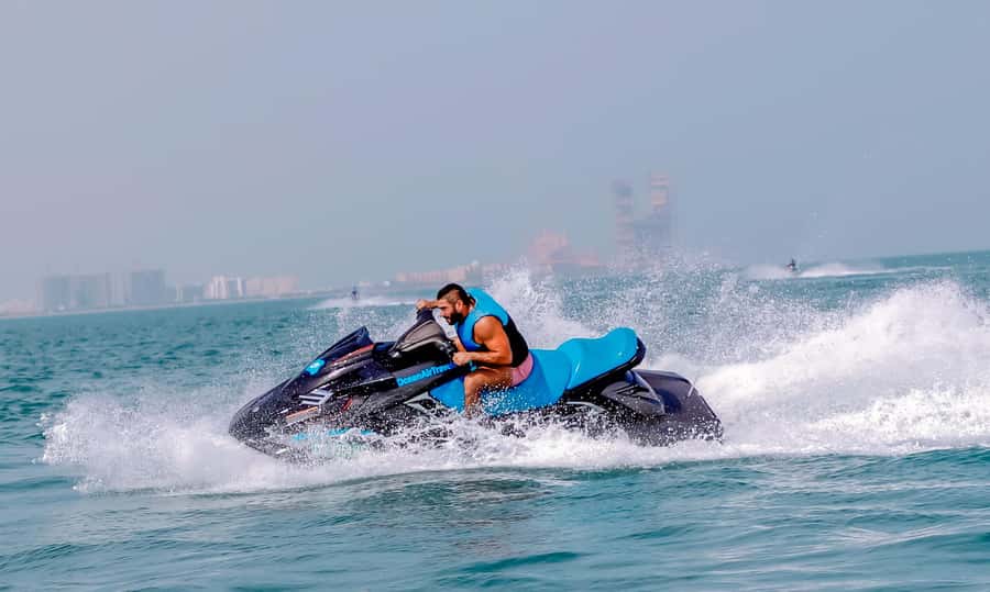 Dubai: Jetski Ride up to 2 People with Photos & Refreshments - What the 30 minutes actually feels like
