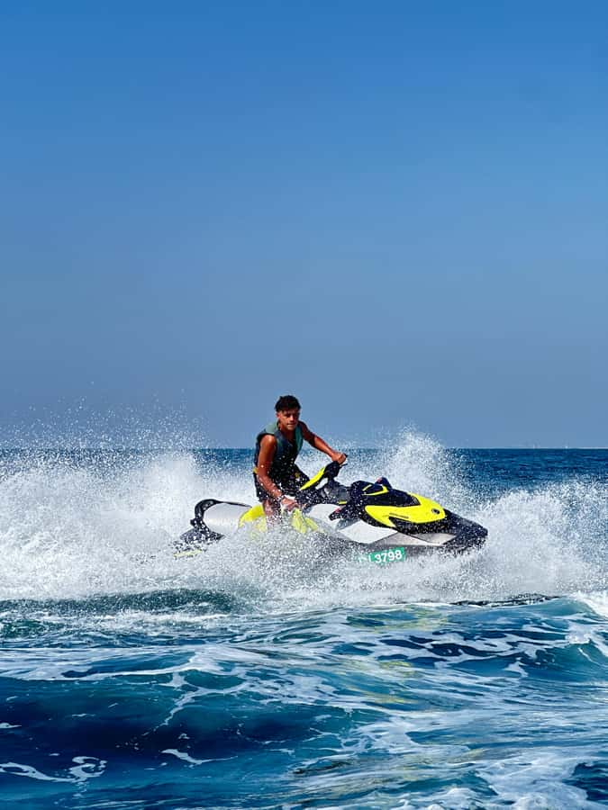Dubai: Jetski Tour to Dubai Eye, JBR, Palm & Burj Al Arab - Bluewaters Island and Ain Dubai from the sea