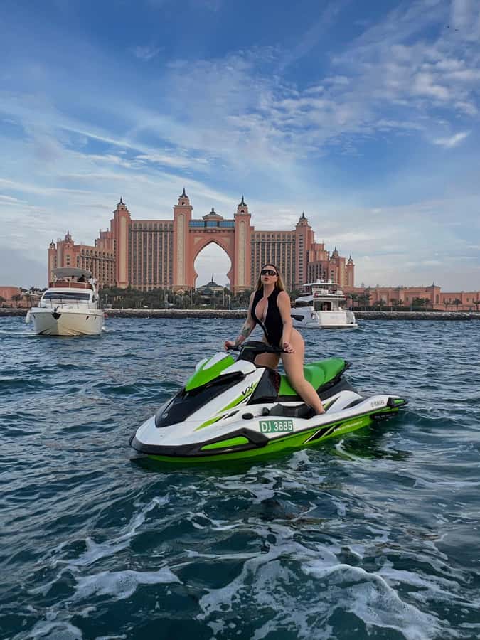 Dubai: Jetski Tour to Dubai Eye, JBR, Palm & Burj Al Arab - Palm Jumeirah and Atlantis by jetski