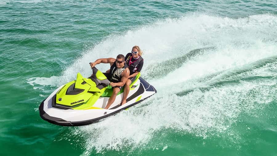 Dubai: Jumeirah Beach Jet Ski Rental for up to 2 People - Thirty minutes on the water