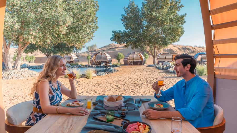 Dubai: Luxury Balloon Flight with Michelin-Curated Breakfast - A pre-dawn start in a Land Rover Defender