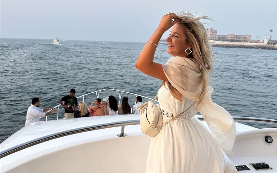 Dubai: Luxury Sunset Yacht Tour with Snacks and Drinks - BBQ food, drinks, and what is really included