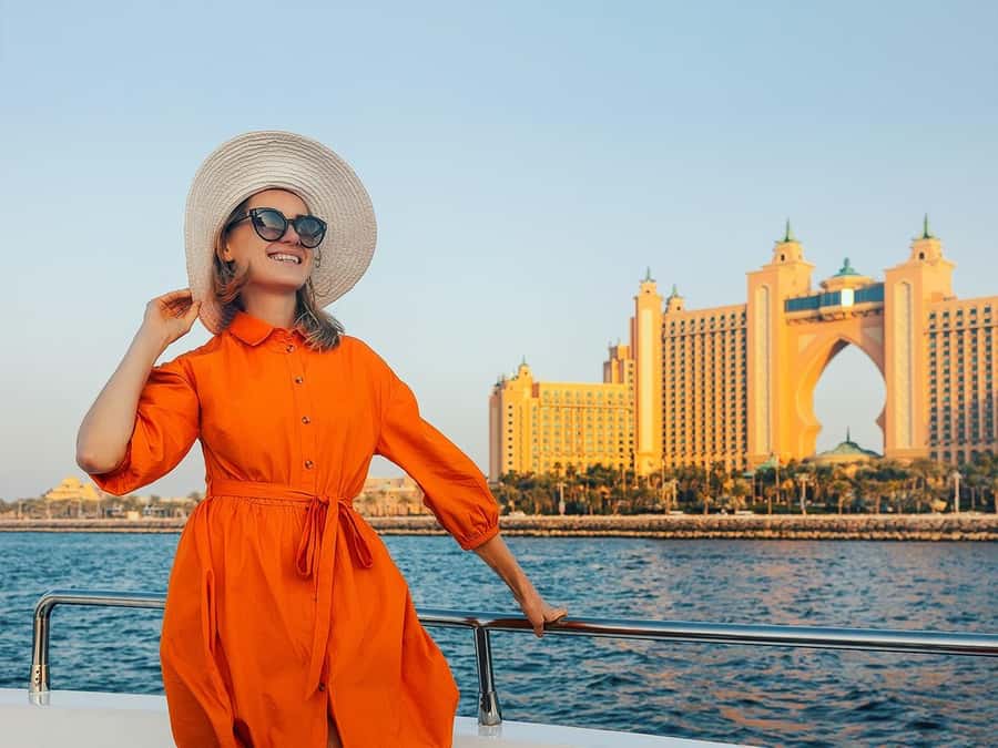 Dubai: Luxury Sunset Yacht Tour with Snacks and Drinks - Is the $21 price good value?