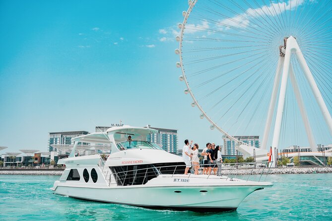 Dubai Marina 1hr Yacht tour with Drinks - Key points to know before you book