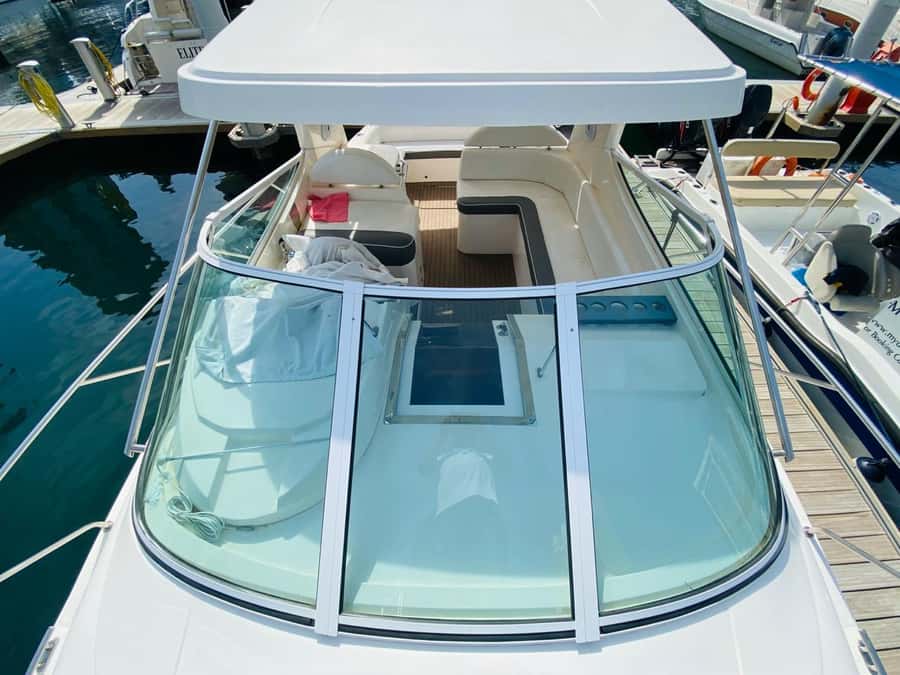 Dubai Marina: 2-Hour Mini Yacht Ride - What the $250 group price really means