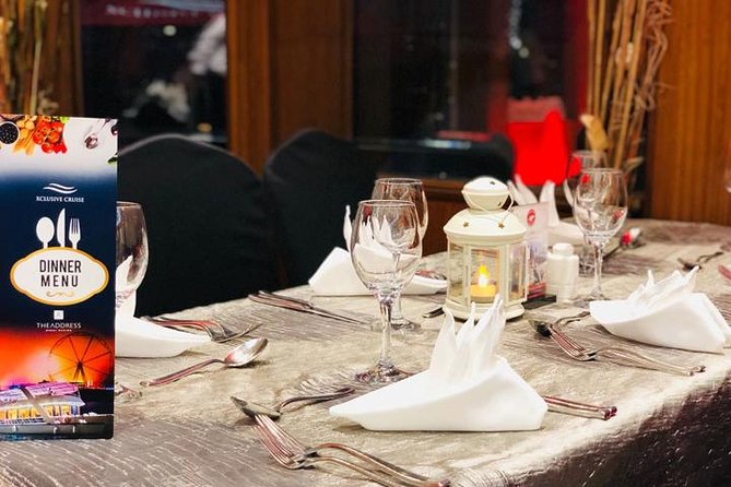 Dubai Marina Dinner Cruise with Live Music & Open Bar - What dinner is like on the 90-minute route