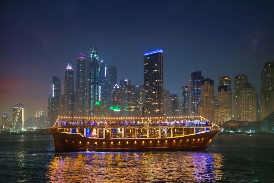 Dubai: Marina Luxury Dhow Dinner Cruise - My call: book it for the setting