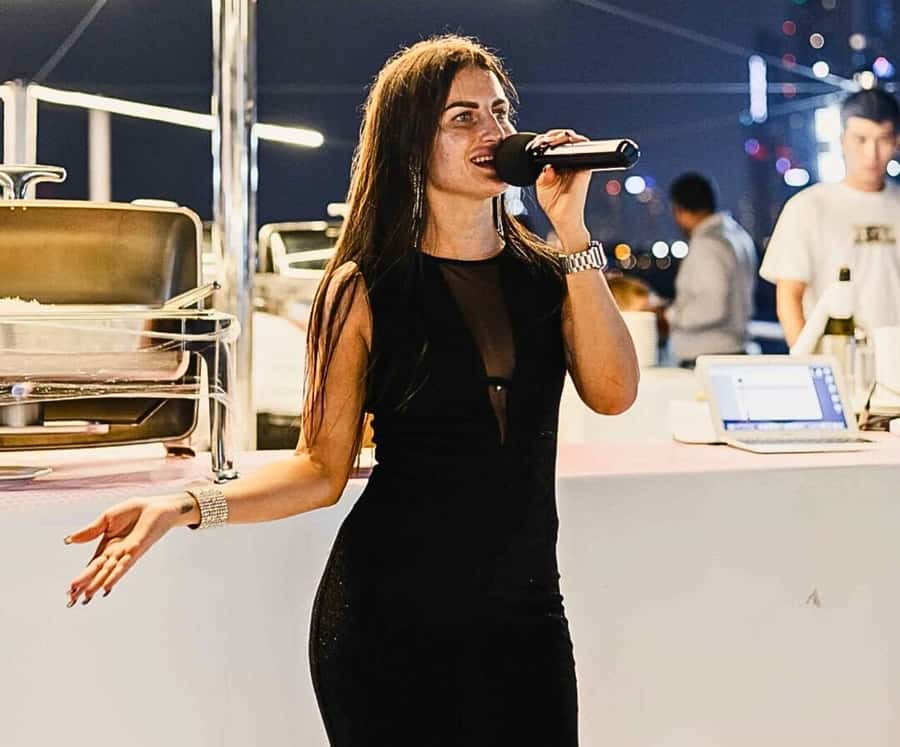 Dubai: Marina Premium Dinner Cruise with Unlimited Drinks - The buffet: fresh cooking, broad choice, mixed expectations