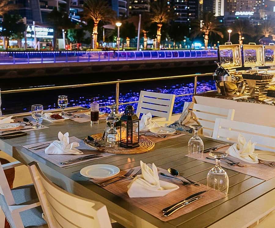 Dubai: Marina Premium Dinner Cruise with Unlimited Drinks - Boarding near Dubai Marina and getting settled