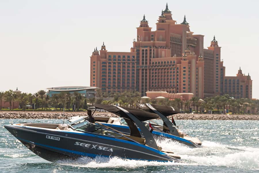 Dubai: Marina Private Boat Tour & Palm Jumeirah Sightseeing - What to bring and what to expect onboard