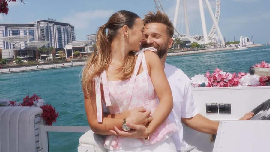 Dubai Marina: Private Boat Tour with Flower - A flower boat among Dubai’s biggest sights