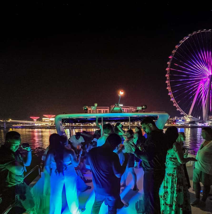 Dubai: Marina Yacht Party with BBQ, Unlimited Drinks and DJ - Who will enjoy this party boat?