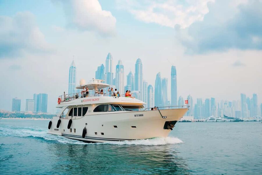 Dubai Marina Yacht Tour: Ain Wheel, JBR & Harbour in 1 Hour - The Ain Dubai photo opportunity