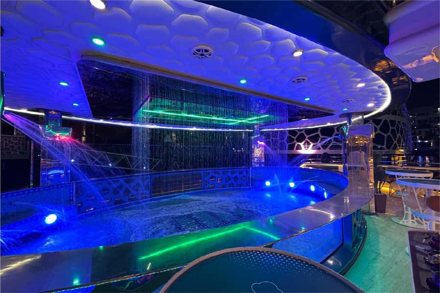 Dubai: Mega Yacht Dinner Cruise with Buffet - The route from Marina to Palm Jumeirah