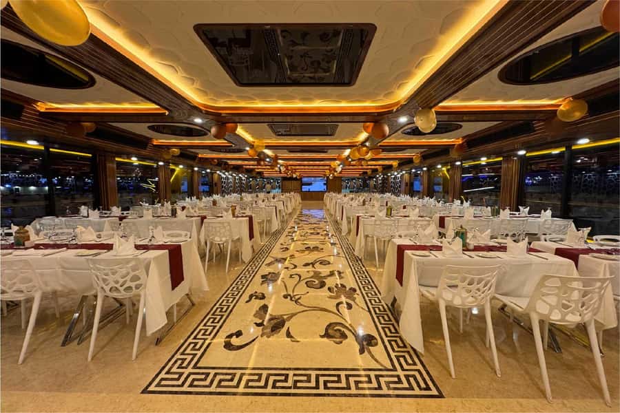 Dubai: Mega Yacht Dinner Cruise with Buffet - Who will enjoy this Dubai dinner cruise?