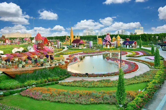Dubai: Miracle Garden Tickets with Round-trip Transfer - Entering the garden and finding your rhythm