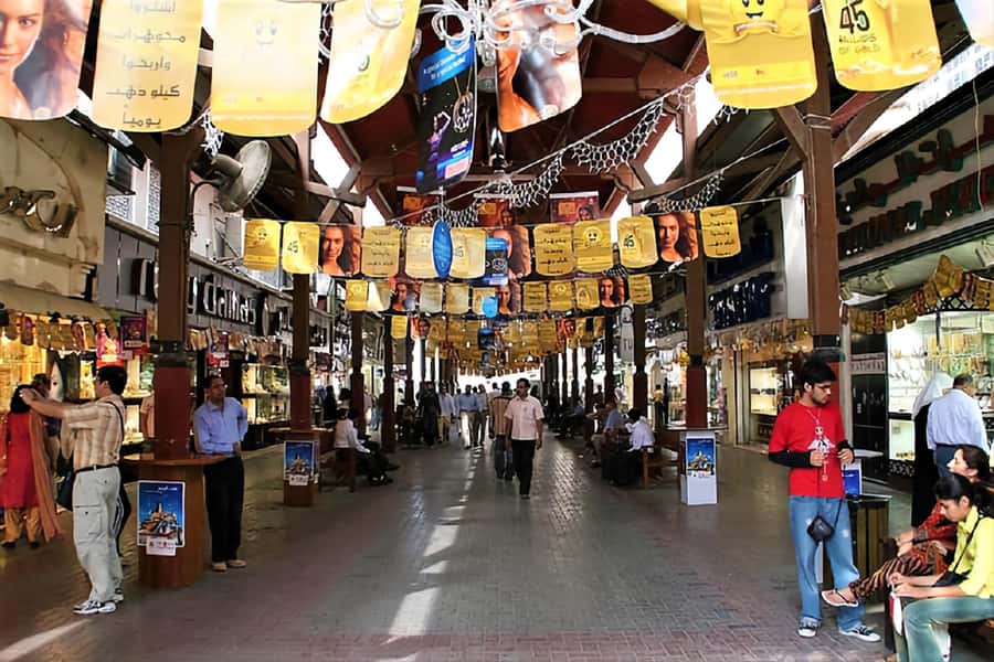 Dubai: Old to New Dubai Private Half-Day Sightseeing Tour - Zabeel Palace and a look at the UAE political system