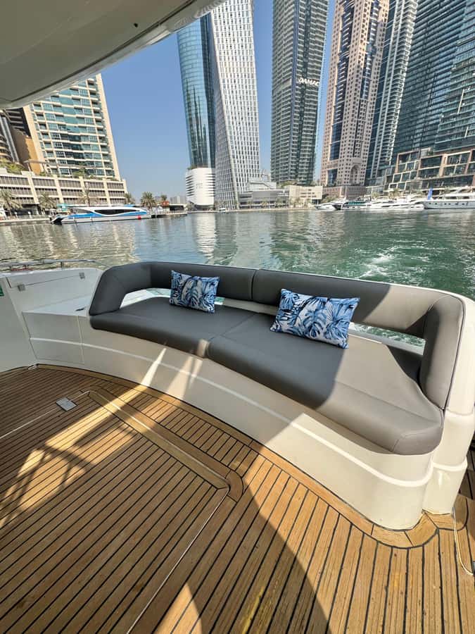 Dubai: Palm Jumeirah luxury private yacht Tour - Is $31 good value for a yacht cruise?