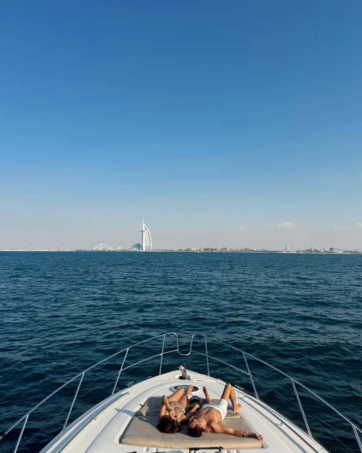 Dubai: Palm Jumeirah luxury private yacht Tour - Who should book this yacht trip?
