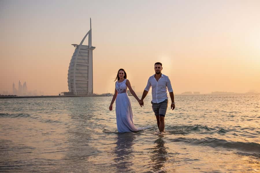 Dubai Photo Shoot with a Personal Travel Photographer - Booking flexibility and timing