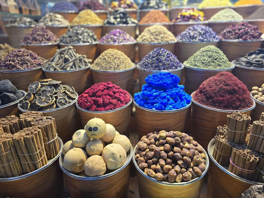 Dubai: Premium Old Town, Street Food, Souks & Boat Ride Tour - Gold Souk: spectacle, shopping, and a clear finish