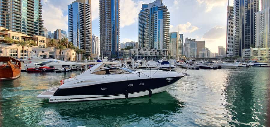 Dubai: Private Boat Cruise from Dubai Marina up to 12 people - A private way to see Dubai from the bay