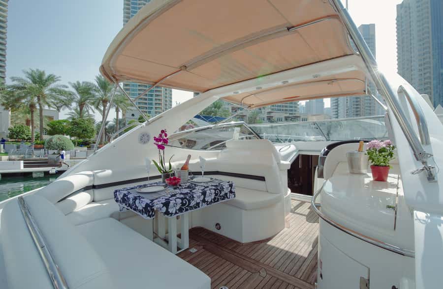 Dubai: Private Boat Cruise from Dubai Marina up to 12 people - Two hours or four hours?