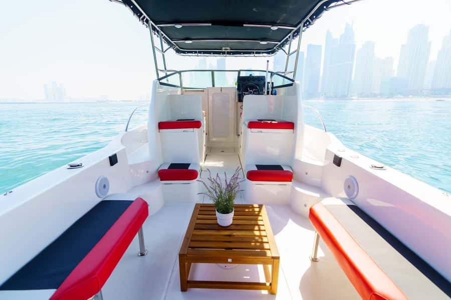 Dubai: Private Coastline Landmarks Mini-Yacht Tour - Dubai Marina: a strong opening view
