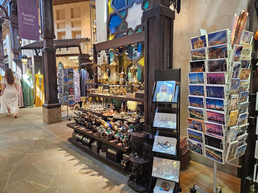 Dubai: Private Layover Tour with Choice of Duration - Madinat Jumeirah and The Pointe