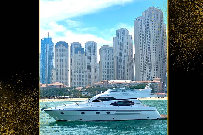 Dubai: Private Luxury Cruise on a Stylish 50ft Yacht - Service from the crew